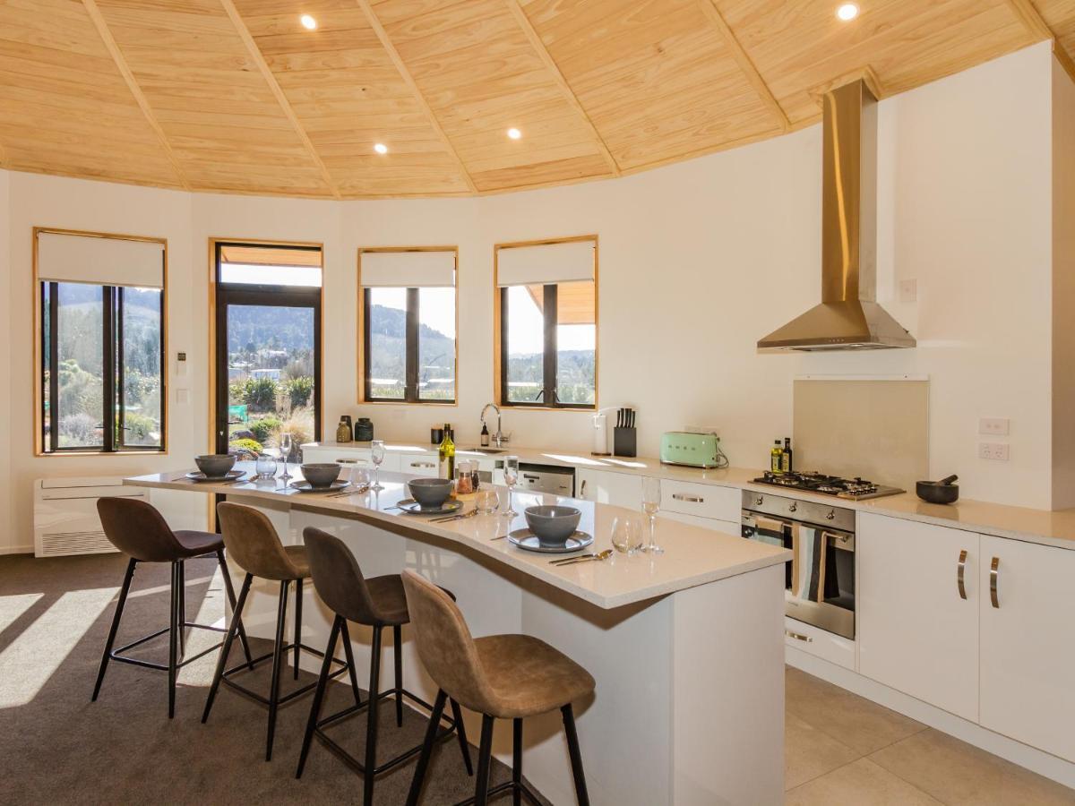Heavenly Spa Views - Ohakune Holiday Home 외부 사진