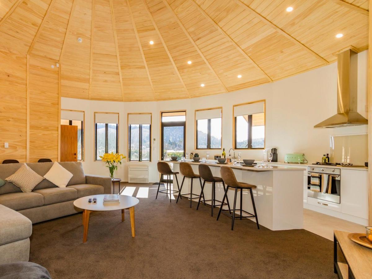 Heavenly Spa Views - Ohakune Holiday Home 외부 사진