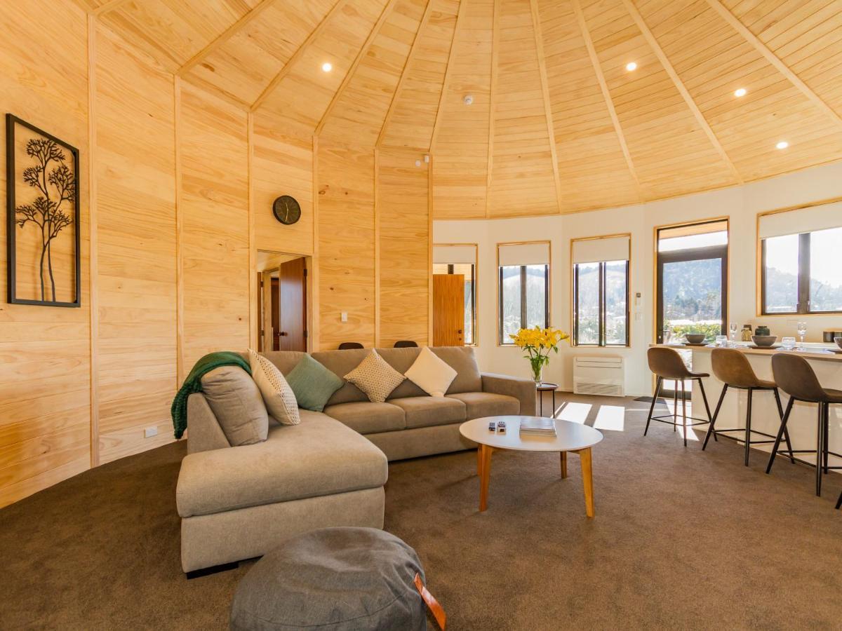 Heavenly Spa Views - Ohakune Holiday Home 외부 사진